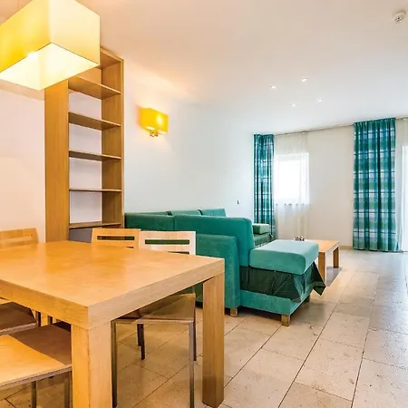 Apartman Awesome In With Outdoor Swimming Pool, Sauna And Wifi *