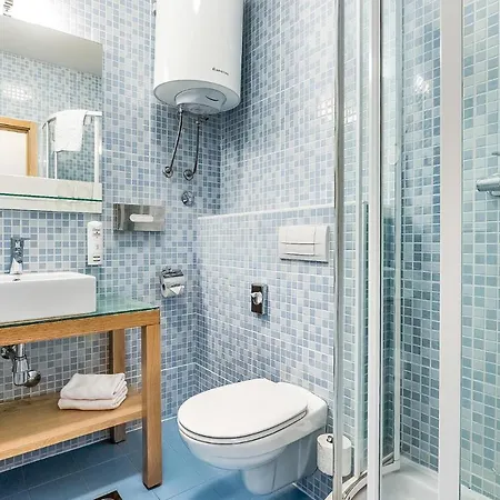 Apartman Awesome In With Outdoor Swimming Pool, Sauna And Wifi *